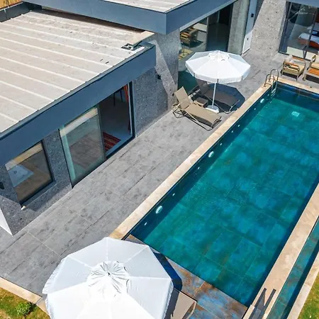 Hare - 2 Bedroom Holiday With Jacuzzi In Kalkan