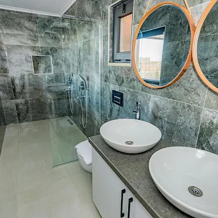 Villa Hare - 2 Bedroom Holiday With Jacuzzi In Kalkan Cavdir (Kas)