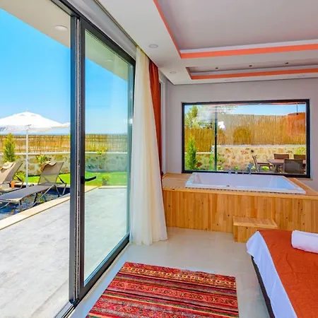 Villa Hare - 2 Bedroom Holiday With Jacuzzi In Kalkan Cavdir (Kas)