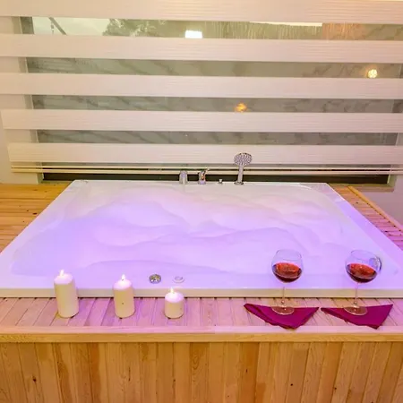 Hare - 2 Bedroom Holiday With Jacuzzi In Kalkan