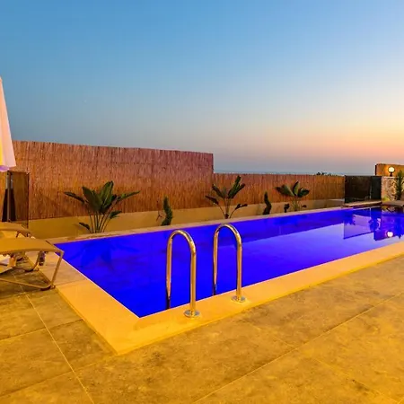 Hare - 2 Bedroom Holiday With Jacuzzi In Kalkan فيلة