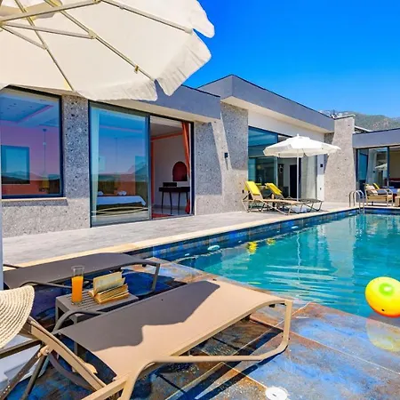 Hare - 2 Bedroom Holiday With Jacuzzi In Kalkan فيلة